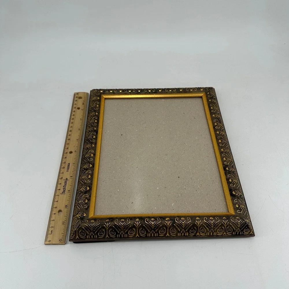 Vintage Style Ornate Gold Bronze Embossed 8x10 Picture Frame Tabletop Wall Mount